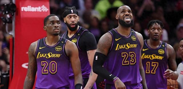 湖人大将联手,全力保持连胜,稳坐西部头名 湖人大将联手,全力保持连胜,稳坐西部头名