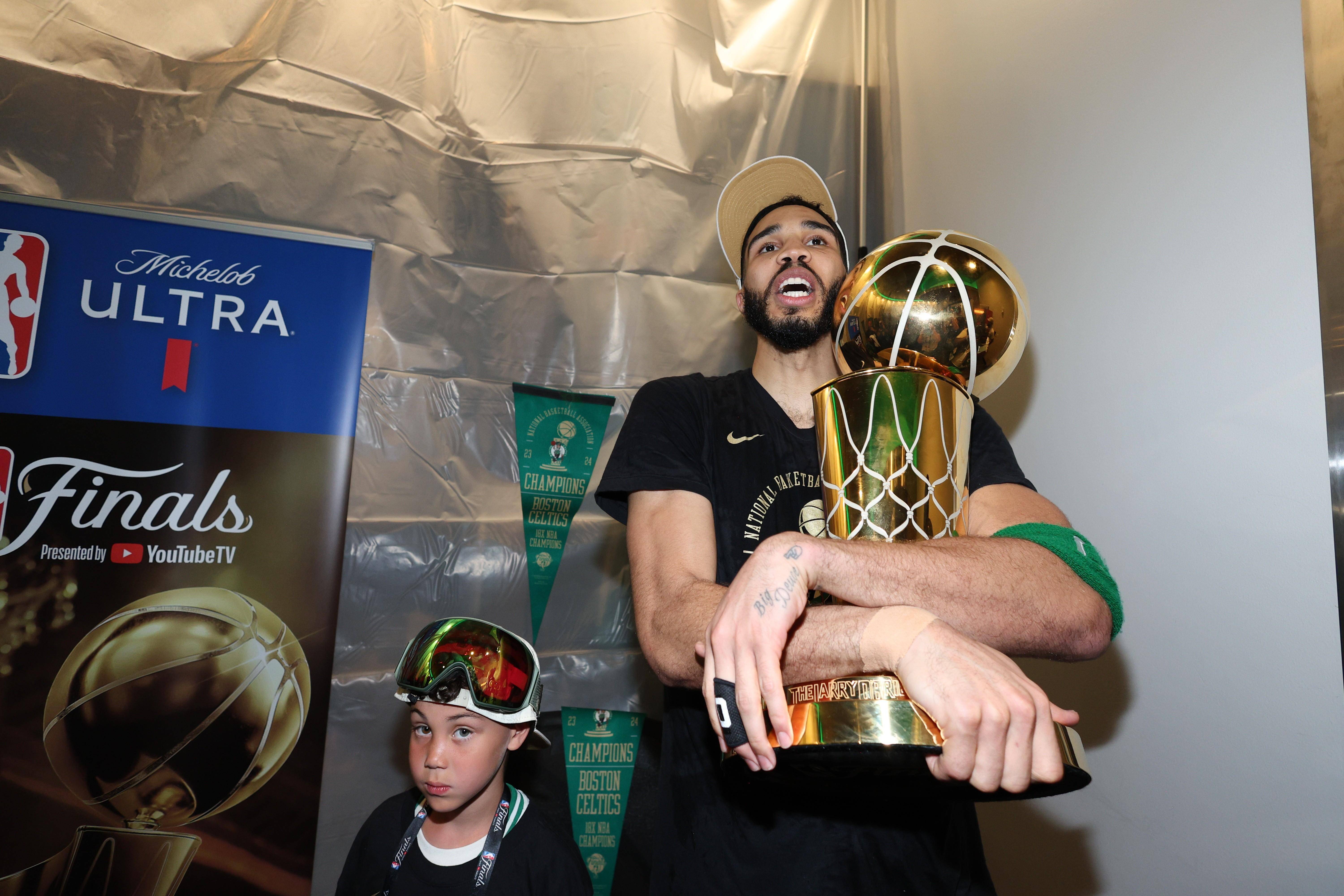 卡塔尔男排队大获全胜,实至名归 卡塔尔男排队大获全胜,实至名归