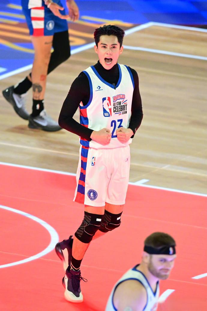 NBA明星球员在全明星周末表现抢眼 NBA明星球员在全明星周末表现抢眼