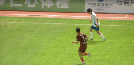 亚眠取得连胜势头继续领跑积分榜 亚眠取得连胜势头继续领跑积分榜